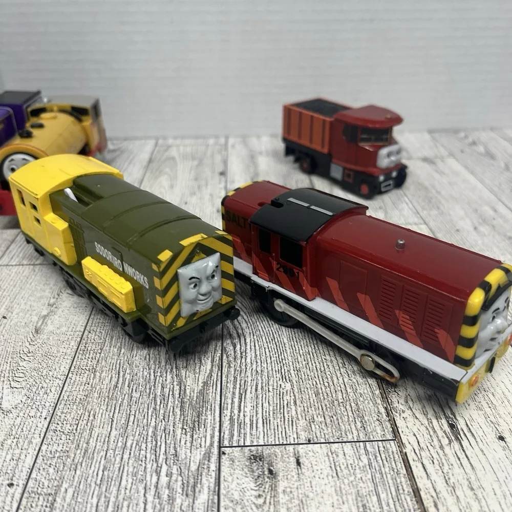 Thomas TrackMaster 5 Train Engine Lot SALTY BEN CHARLIE ELIZABETH BERT Parts